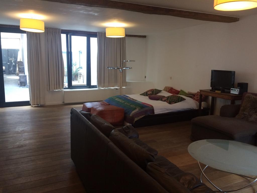 B&B L'Arbre De Vie Ixelles Zewnętrze zdjęcie