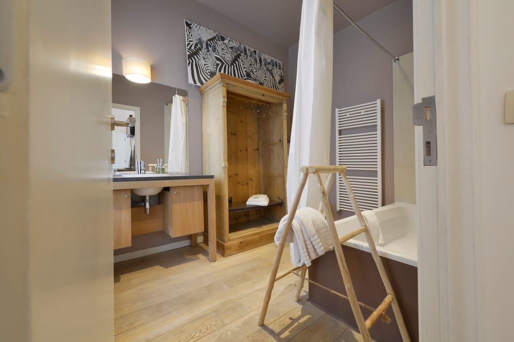 B&B L'Arbre De Vie Ixelles Zewnętrze zdjęcie